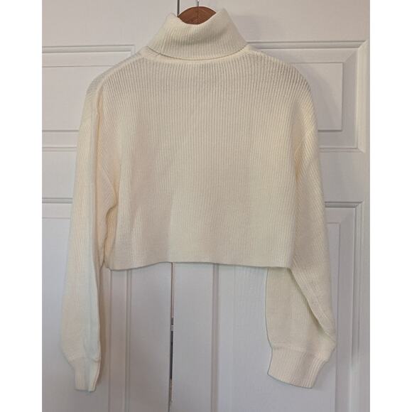 Divided Cream Turtleneck Cropped Sweater - Picture 5 of 5